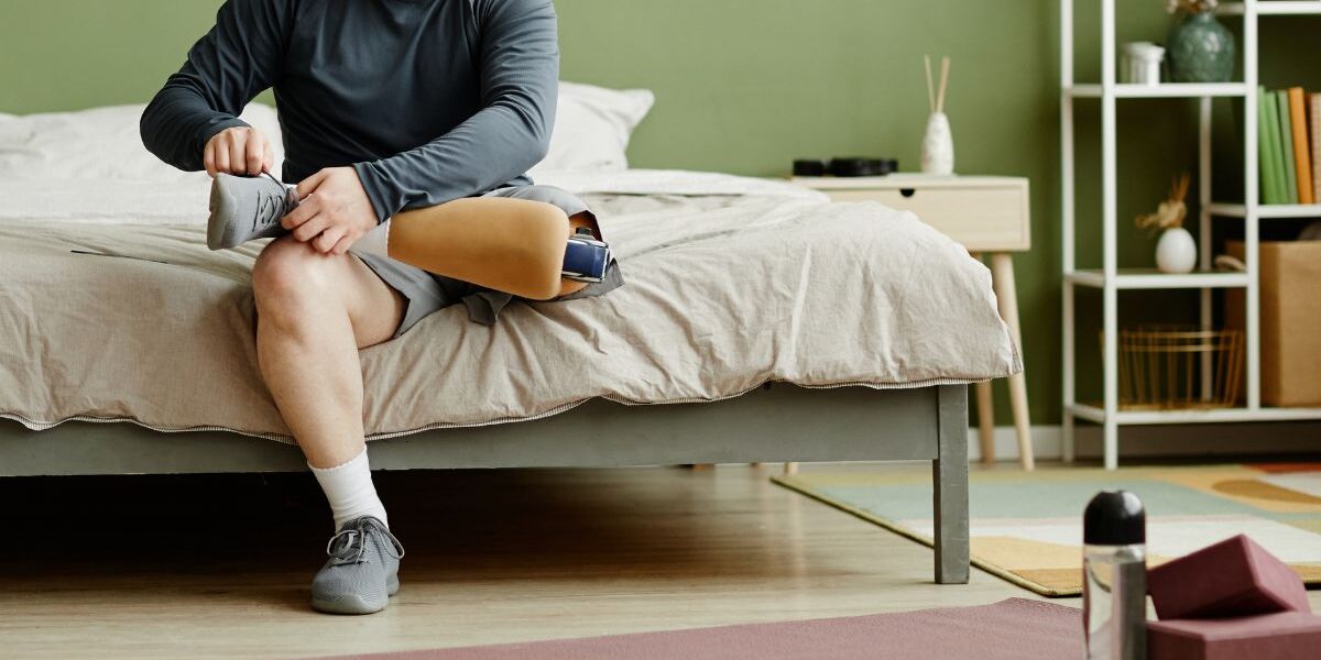 Prosthetics for Elderly Users Comfort and Functionality